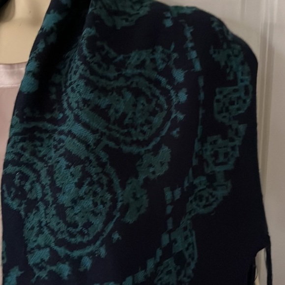 𝅺catherine’s Fringed Navy Teal Shawl Shrug Cape OS - Picture 2 of 9